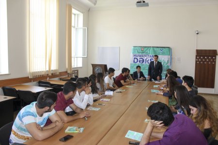 Nərimanov rayonunda “Humanitar dərs” - gənclərin mədəniyyətin inkişafına dəstək təşəbbüsləri layihəsinin növbəti təlimi keçirilib.