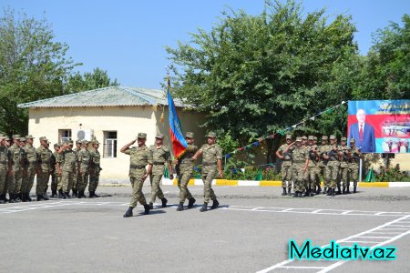 Füzuli RİHB Alı Alıyev Silahlı Qüvvələr Günü və Ramazan bayramı münasibətilə əsgər və zabitlərlə görüşüb