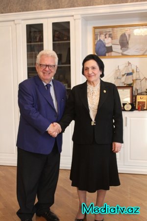 Yunanıstan  səfiri BSU-da qonaq olub